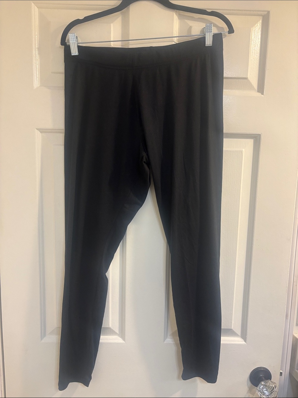 Serra Black Leggings - Classic Solid Stretch